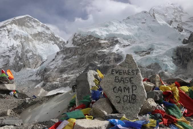 Everest Base 